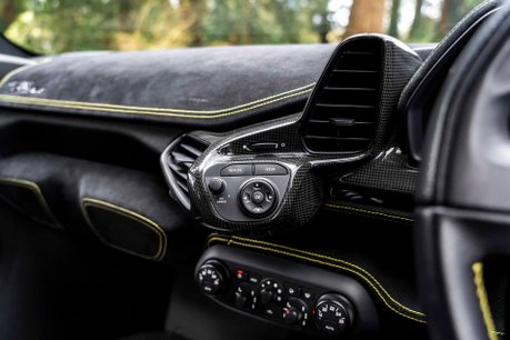 Ferrari 458 Speciale FULL FSH. CARBON FIBRE INT/EXT. CARBON ENGINE BAY. LIFT. CRUISE CONTROL. 20