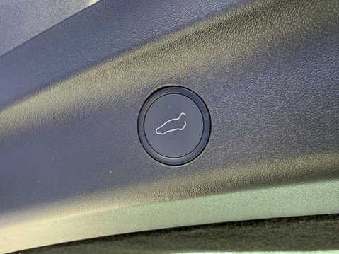Tesla Model Y (Dual Motor) Long Range SUV 5dr Electric Auto 4WDE (384 bhp) 22