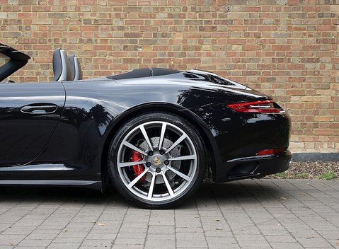 Porsche 911 (991.2) Carrera 4S Cabriolet 15