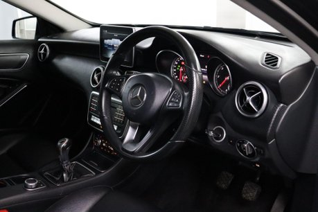 Mercedes-Benz A Class A 180 D SPORT 5