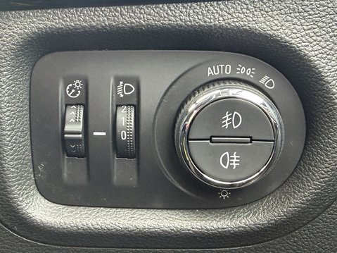 Vauxhall Astra 1.4T 16V 150 Elite Nav 5dr Auto 32