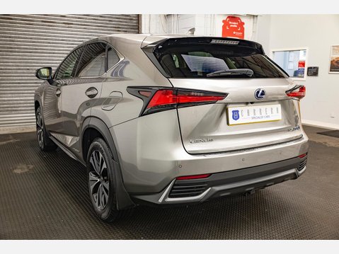 Lexus NX 2.5 300h GPF Premium SUV 5dr Petrol Hybrid E-CVT 4WD Euro 6 (s/s) (197 ps) 50