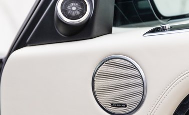 Land Rover Range Rover 4.4 SDV8 Vogue SE 21