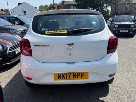 Dacia Sandero AMBIANCE SCE 7