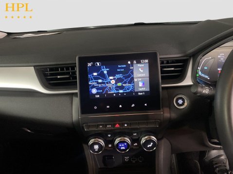 Renault Captur 1.6 E-TECH evolution SUV 5dr Petrol Hybrid Auto Euro 6 (s/s) (145 ps) 17