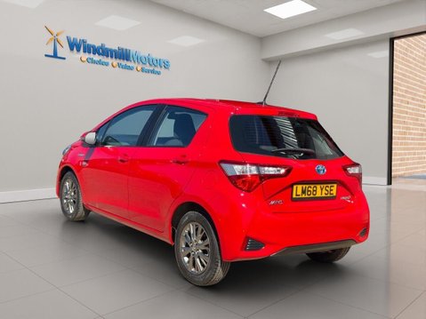 Toyota Yaris 1.5 VVT-h Icon E-CVT Euro 6 (s/s) 5dr 8