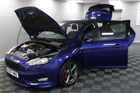 Ford Focus ST-LINE X 16