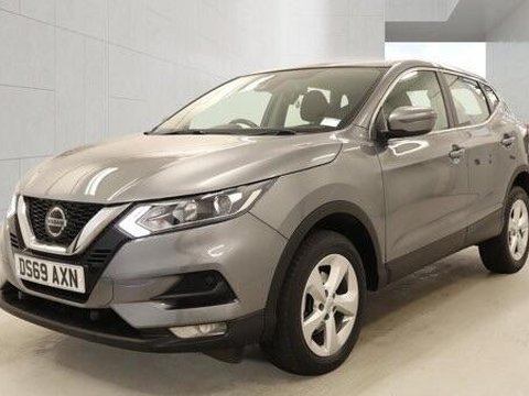 Nissan Qashqai 1.3 DIG-T Acenta Premium Euro 6 (s/s) 5dr 3
