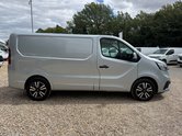 Renault Trafic SWB L1H1 Low Roof Sport LL31 Air Con Alloys Sensors Cam EURO 6 5