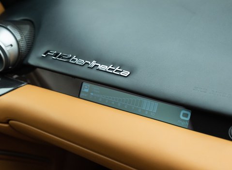 Ferrari F12 Berlinetta 18