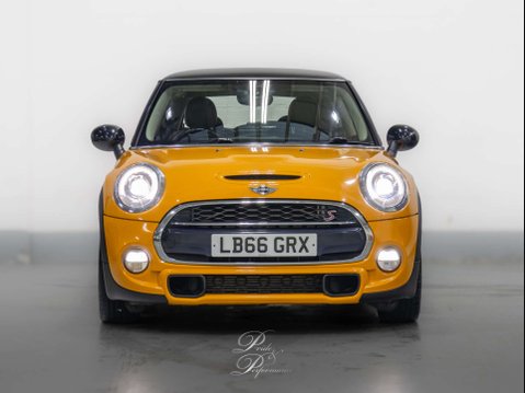 Mini Hatch 2.0 Cooper SD Auto 3dr 4