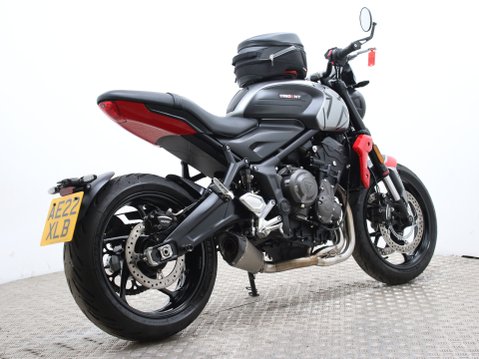 Triumph Trident TRIDENT 660 3