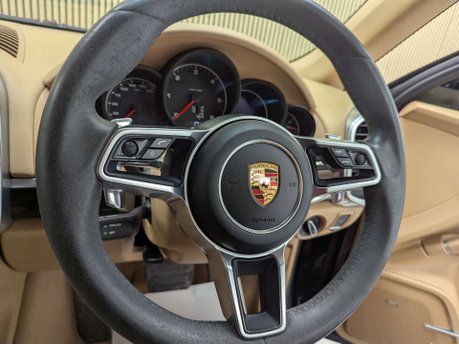 Porsche Cayenne 3.0 Cayenne D Platinum Edition V6 Tiptronic S A 4WD 5dr 64