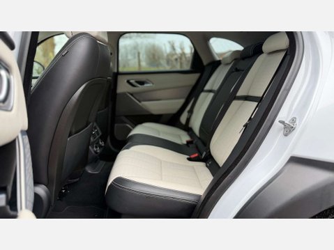 Land Rover Range Rover Velar 3.0 Range Rover Velar R-Dynamic HSE P380 Auto 4WD 5dr 14