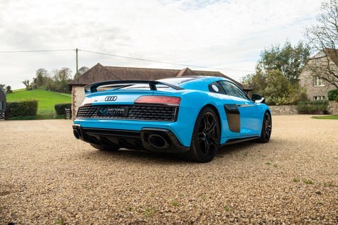 Audi R8 5.2 FSI V10 Performance Carbon Black Coupe 2dr Petrol S Tronic quattro Euro 9