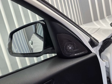 BMW 1 Series 3.0 M140i Shadow Edition Hatchback 5dr Petrol Auto Euro 6 (s/s) (340 ps) 26