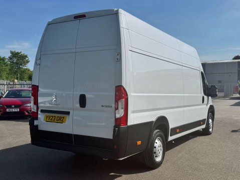 Peugeot Boxer 2.2 BlueHDi 435 Professional Premium + Panel Van 5dr Diesel Manual L4 H3 Eu 11