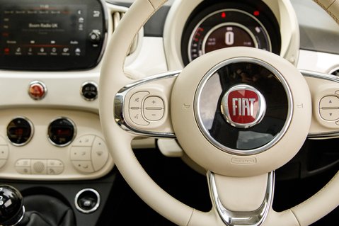 Fiat 500 DOLCEVITA PLUS MHEV 19