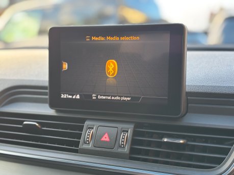 Audi Q5 2.0 TDI 40 S line SUV 5dr Diesel S Tronic quattro Euro 6 (s/s) (190 ps) 25