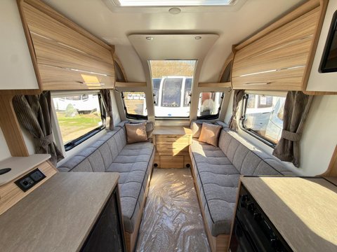 Bailey Phoenix 420 GT75 13