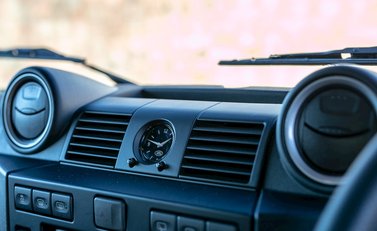 Land Rover Defender 90 TD XS Station Wagon 18