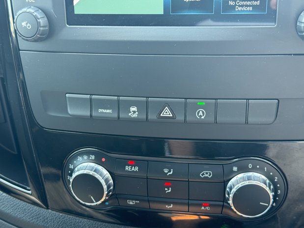 Mercedes-Benz Vito Crew Cab AUTO LWB L2H1 Sport 119 Camera Nav Sensors EURO 6 36