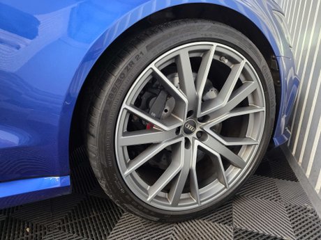 Audi RS6 4.0 TFSI V8 Performance Estate 5dr Petrol Tiptronic quattro Euro 6 (s/s) (6 26
