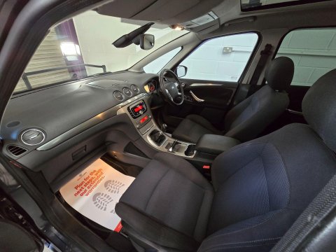 Ford S-Max 2.0 TDCi Titanium 5dr 47