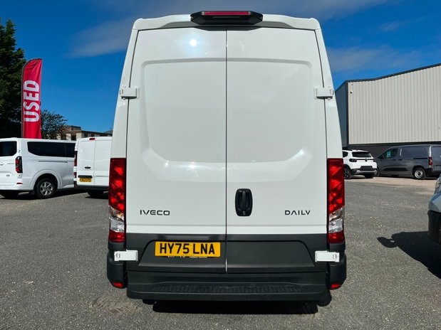Iveco Daily Daily 35S14A8V H2 2.3 Van 3520L WB Hi-Matic 5