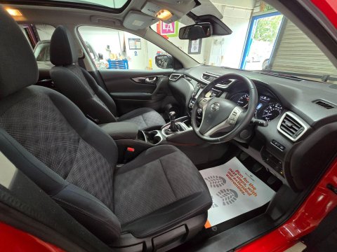 Nissan Qashqai 1.2 DIG-T N-Connecta 2WD Euro 6 (s/s) 5dr 45