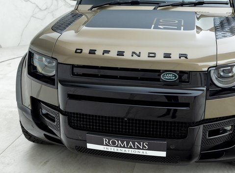 Land Rover Defender 110 D250 First Edition 24