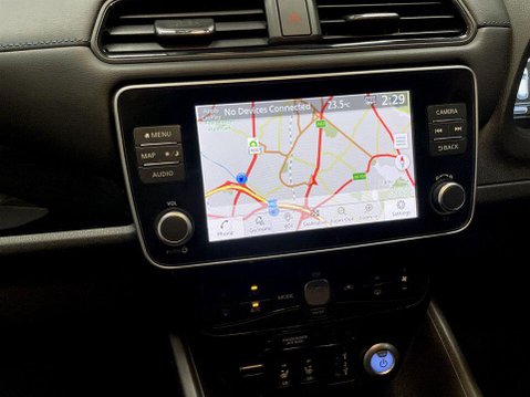 Nissan LEAF 39kWh Tekna Hatchback 5dr Electric Auto (150 ps) Sat Nav 16