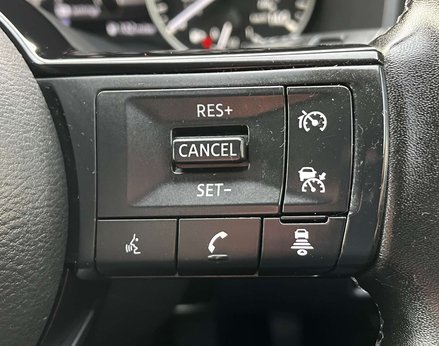 Nissan Qashqai 1.3 Qashqai Acenta Premium DiG-T MHEV 5dr 56