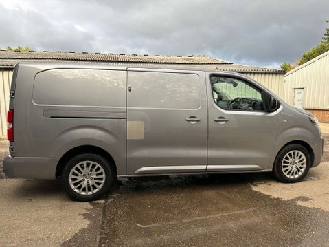 Vauxhall Vivaro 2.0 Turbo D 3100 Pro L2 H1 Euro 6 6dr 15