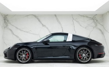 Porsche 911 Targa 4S (992) 5