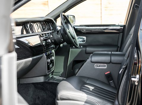 Rolls-Royce Phantom 13