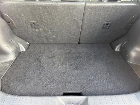 Nissan Juke 1.6 Kuro Euro 5 5dr 26
