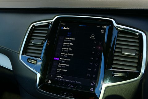 Volvo XC90 2.0 XC90 + B5 MHEV AWD Auto 4WD 5dr 40