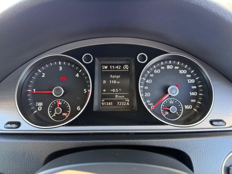 Volkswagen Passat 2.0 TDI BlueMotion Tech Executive Euro 5 (s/s) 5dr 45