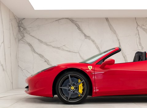 Ferrari 458 Spider 27