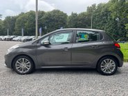 Peugeot 208 1.2 208 Signature S/S 5dr 10