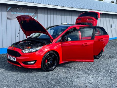 Ford Focus 1.5T EcoBoost Zetec S Red Edition Euro 6 (s/s) 5dr 13