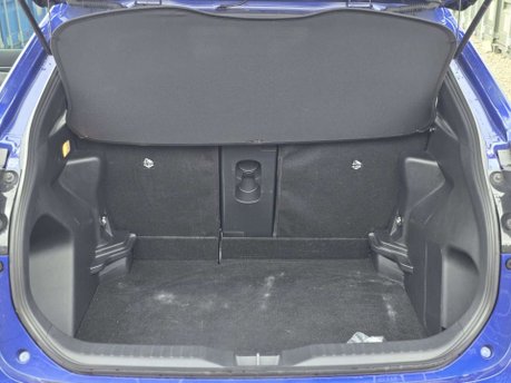 Toyota Yaris Cross 1.5 VVT-h Design SUV 5dr Petrol Hybrid E-CVT Euro 6 (s/s) (116 ps) 30
