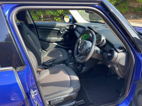 Mini Hatch 1.5 One Classic Hatchback 5dr Petrol Manual Euro 6 (s/s) (102 ps) 23