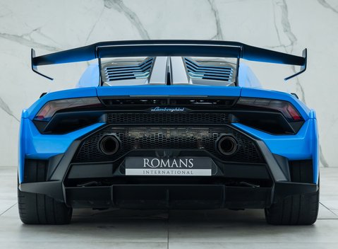 Lamborghini Huracan STO 5