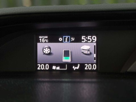 Toyota Esquire Hybrid 1.8 Hybrid Xi Edition 41