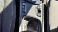 Toyota Yaris 1.5 VVT-h Icon Hatchback 5dr Petrol Hybrid E-CVT Euro 6 (s/s) (116 ps) 26