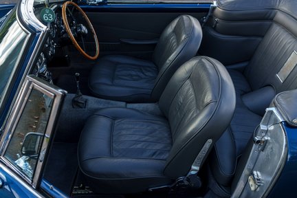 Aston Martin DB5 Convertible 24