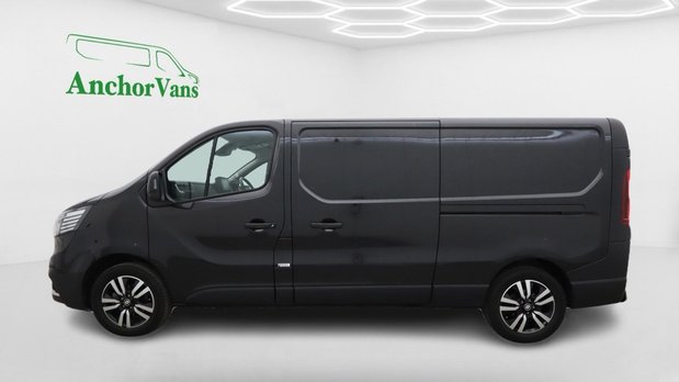 Renault Trafic LWB L2H1 Low Roof Sport LL30 Air Con Alloys Sensors Cam EURO 6 NO VAT 7