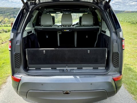 Land Rover Discovery SDV6 HSE LUXURY 28